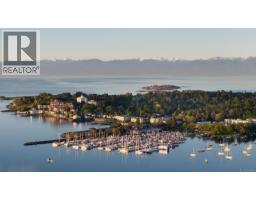 1027 Deal St, Oak Bay, BC V8S5G6 Photo 38