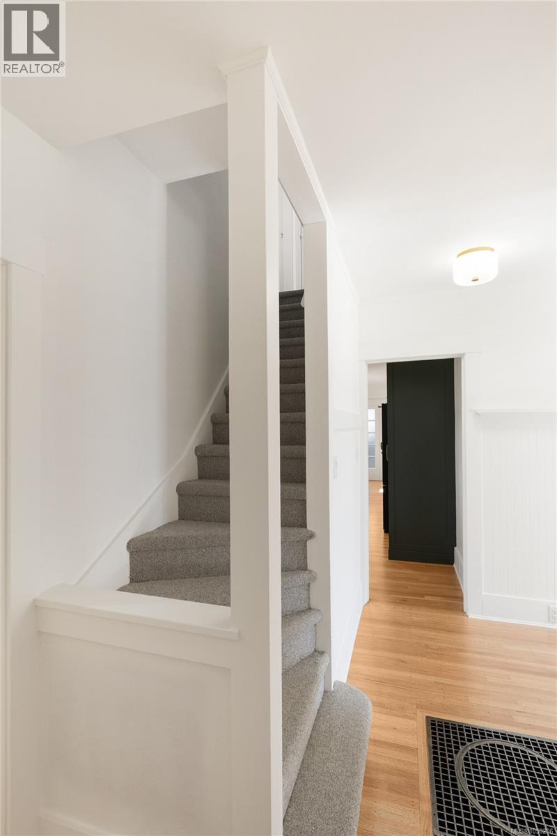 1027 Deal St - 18