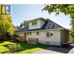 1027 Deal St, Oak Bay, BC V8S5G6 Photo 29