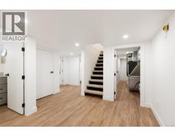 1027 Deal St, Oak Bay, BC V8S5G6 Photo 25