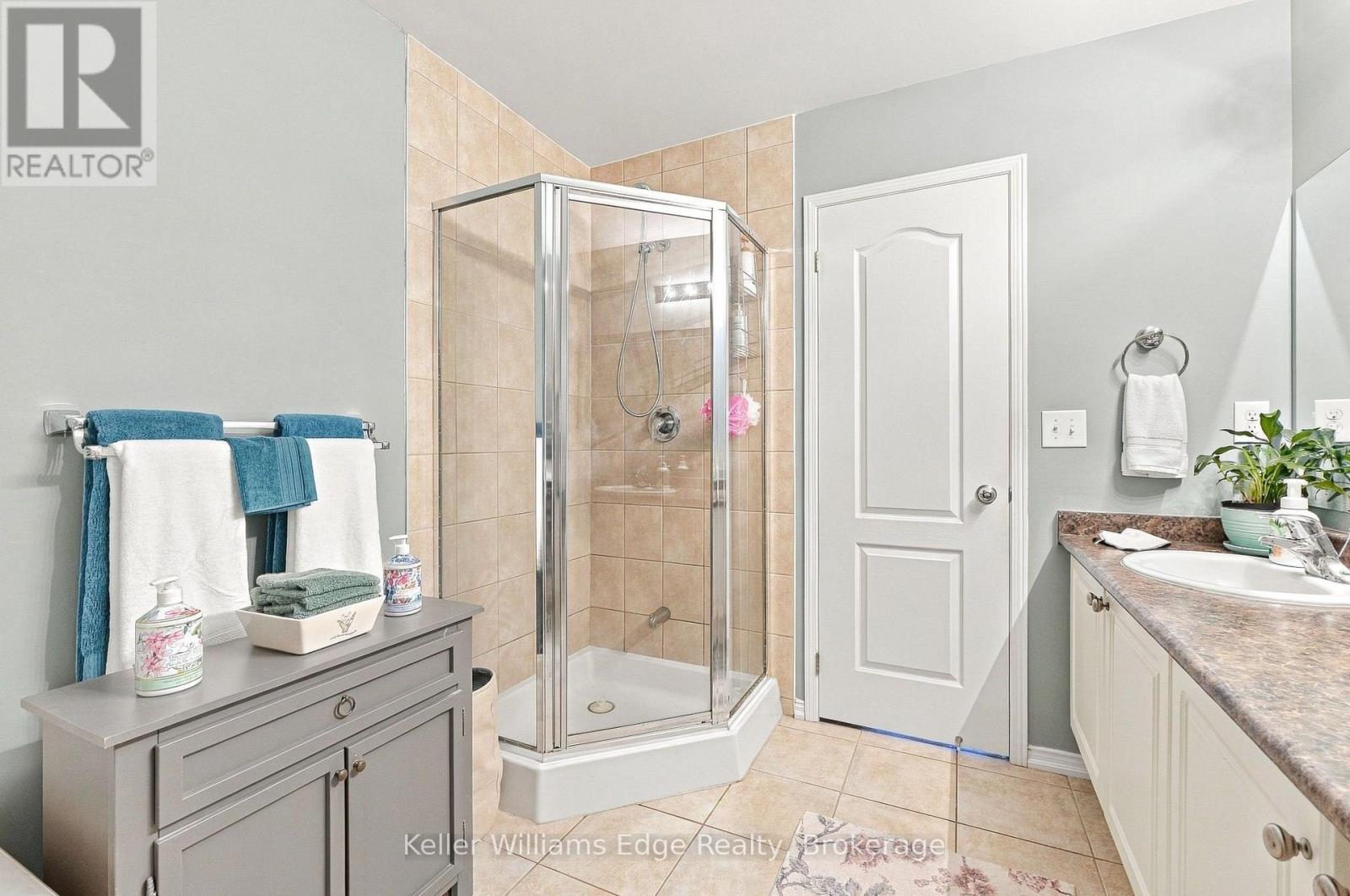 #55 745 FARMSTEAD DRIVE - Image 32