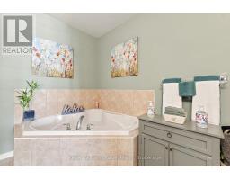 55 - 745 Farmstead Drive, Milton, ON L9T8B2 Photo 31