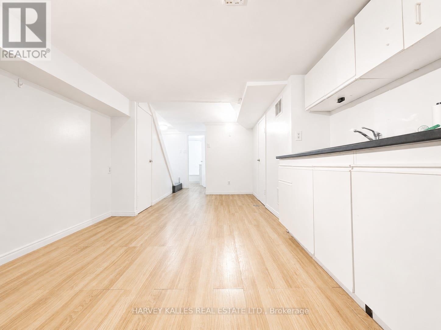 BSMNT - 327 HOWLAND AVENUE, Toronto (Casa Loma) — photo 6