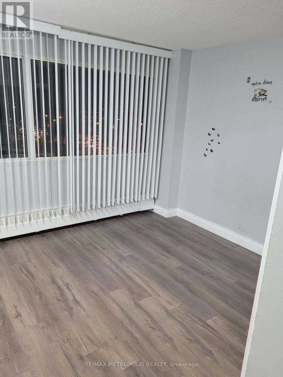 704 - 735 DON MILLS ROAD, Toronto (Flemingdon Park) — photo 2