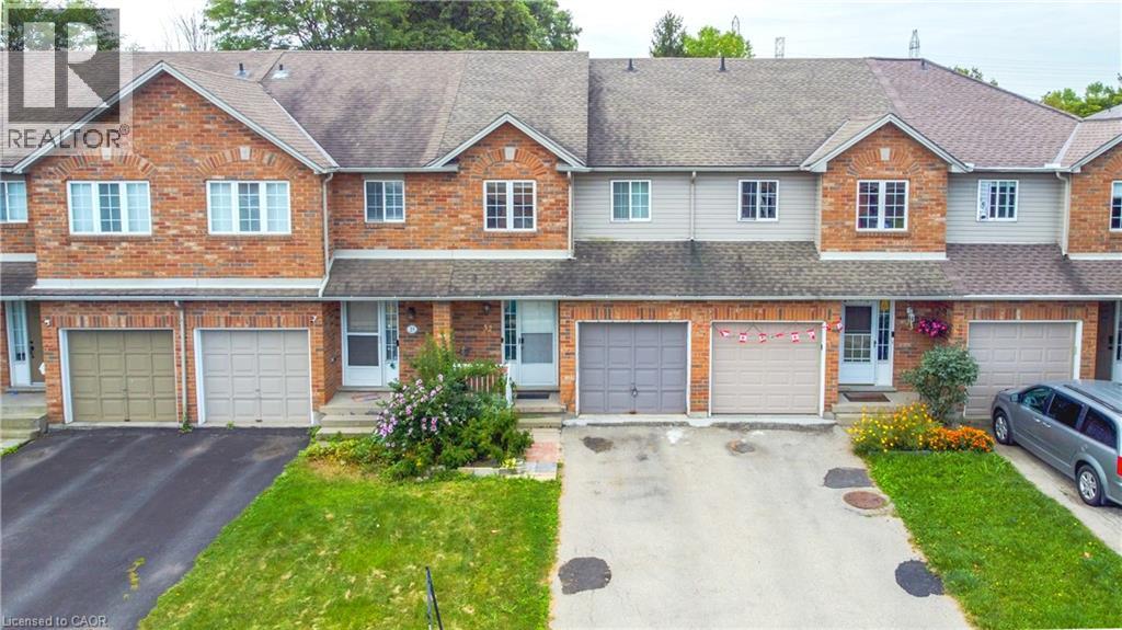 Photo of 10 CADHAM Boulevard