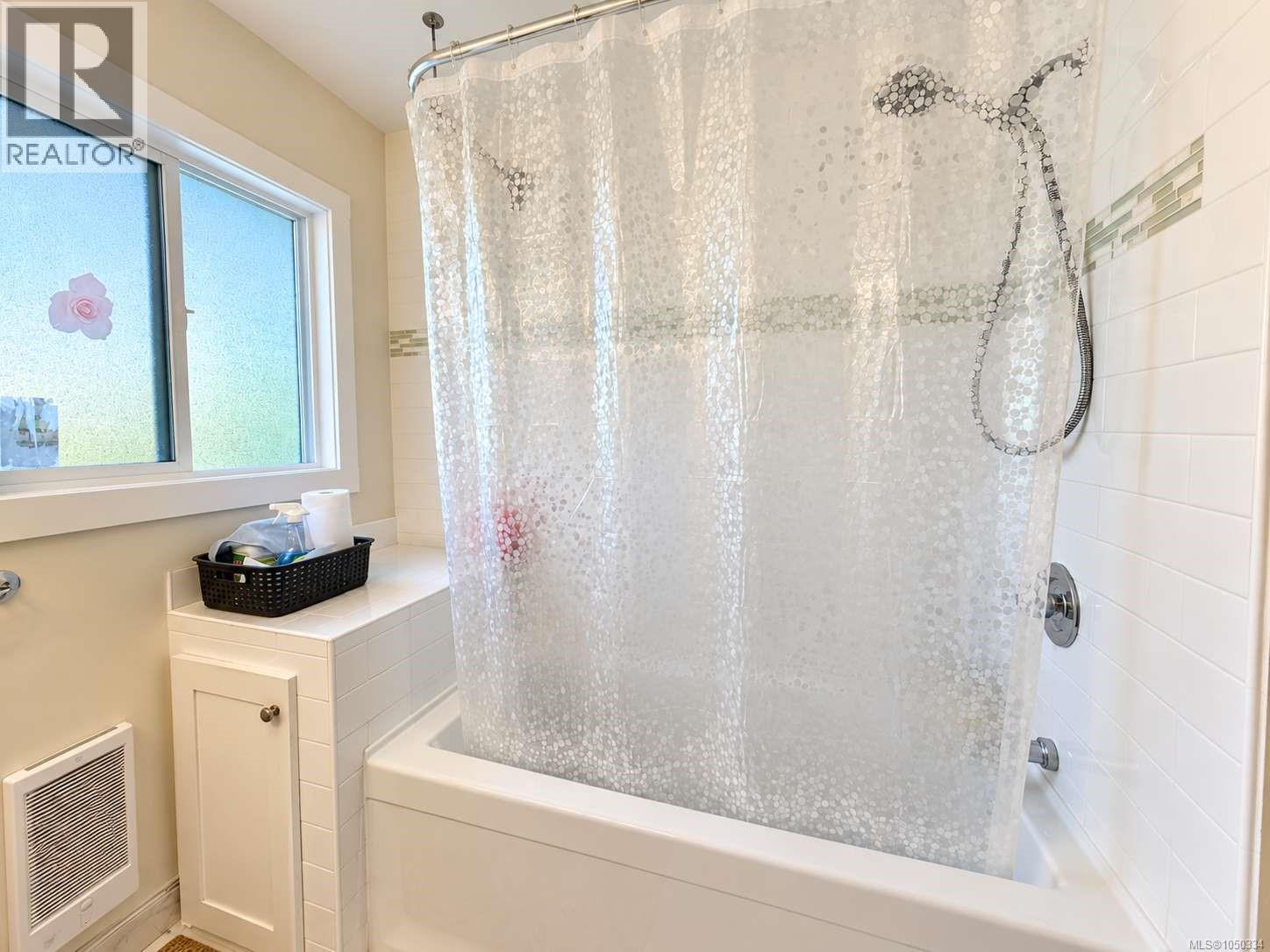 2349 Anderson Ave - 19