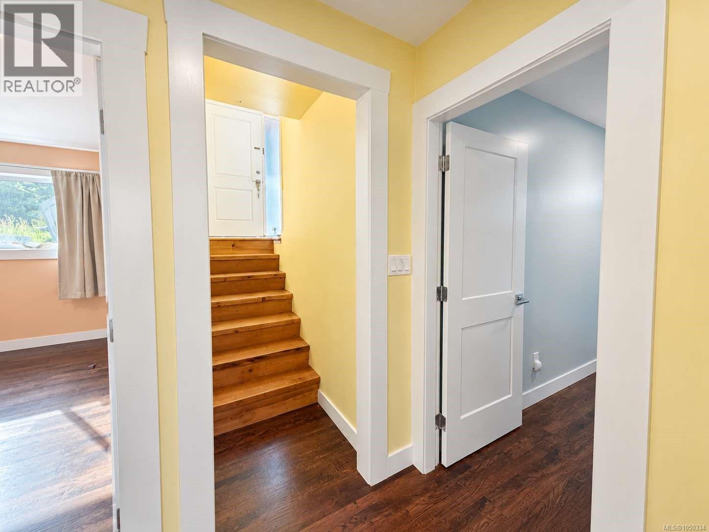 2349 Anderson Ave - Image 25