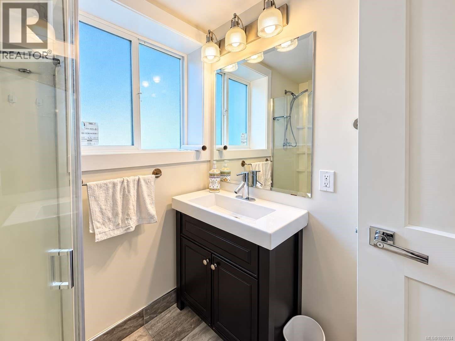 2349 Anderson Ave - 38
