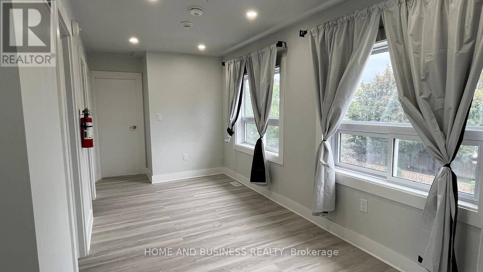 2 - 2 PATRICIA STREET, Thorold (Thorold Downtown) — photo 10