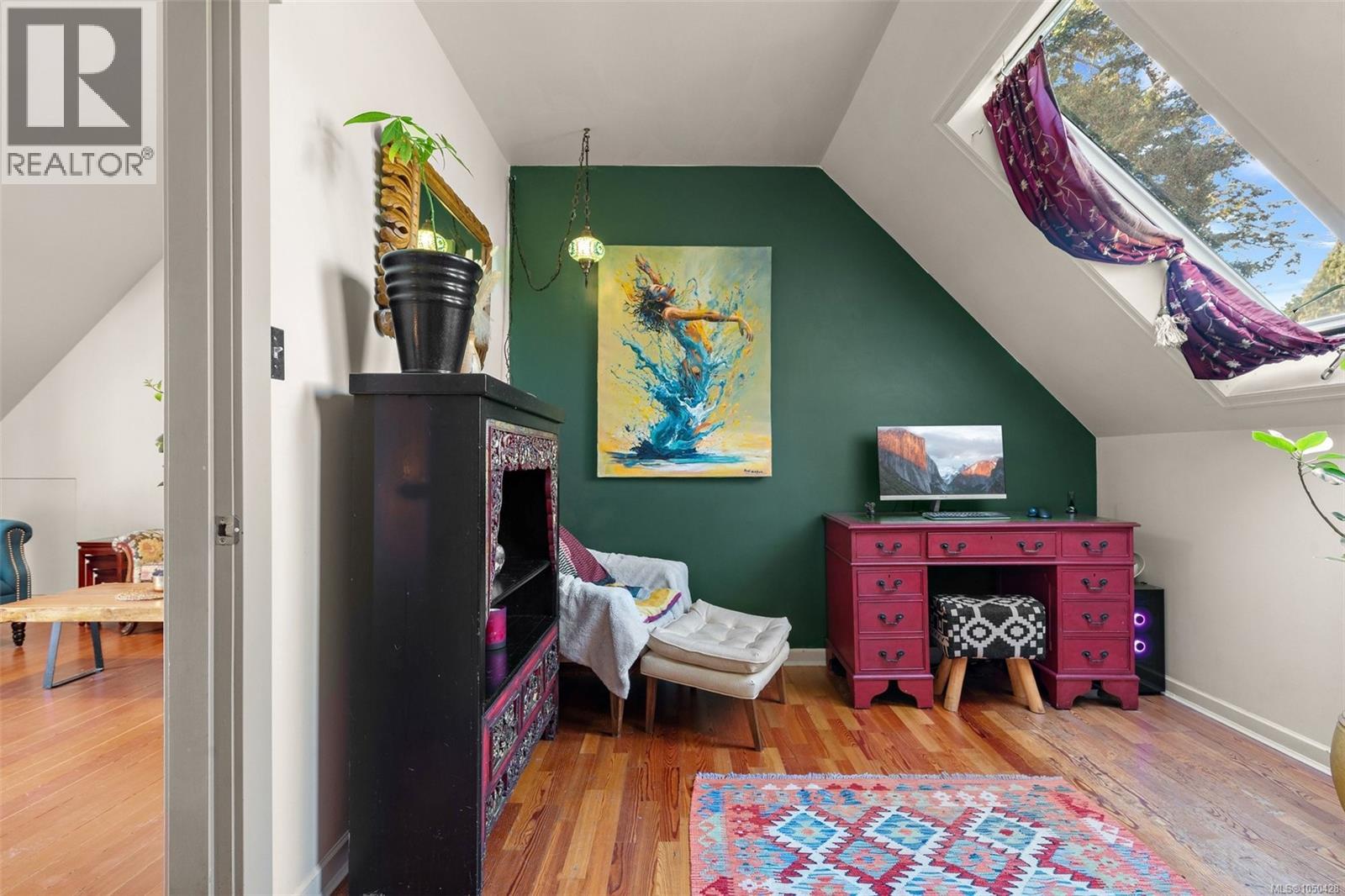 5 1715 Rockland Avenue, Victoria