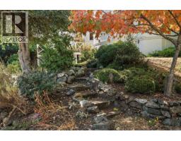 5 1715 Rockland Ave, Victoria, BC V8S1W6 Photo 31