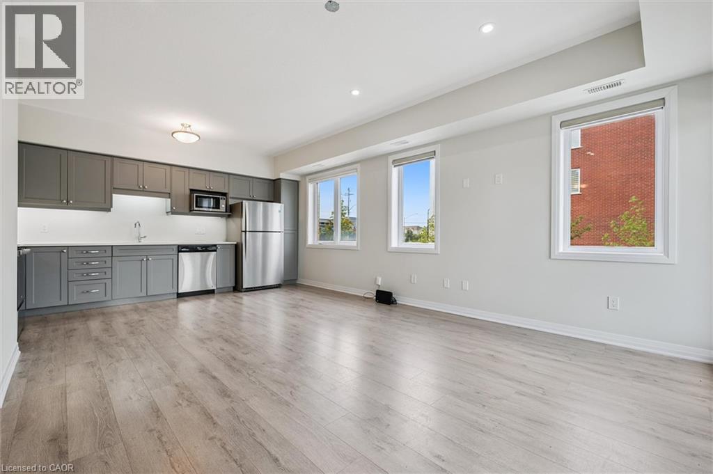 2 VITALITY Drive, Kitchener — photo 8