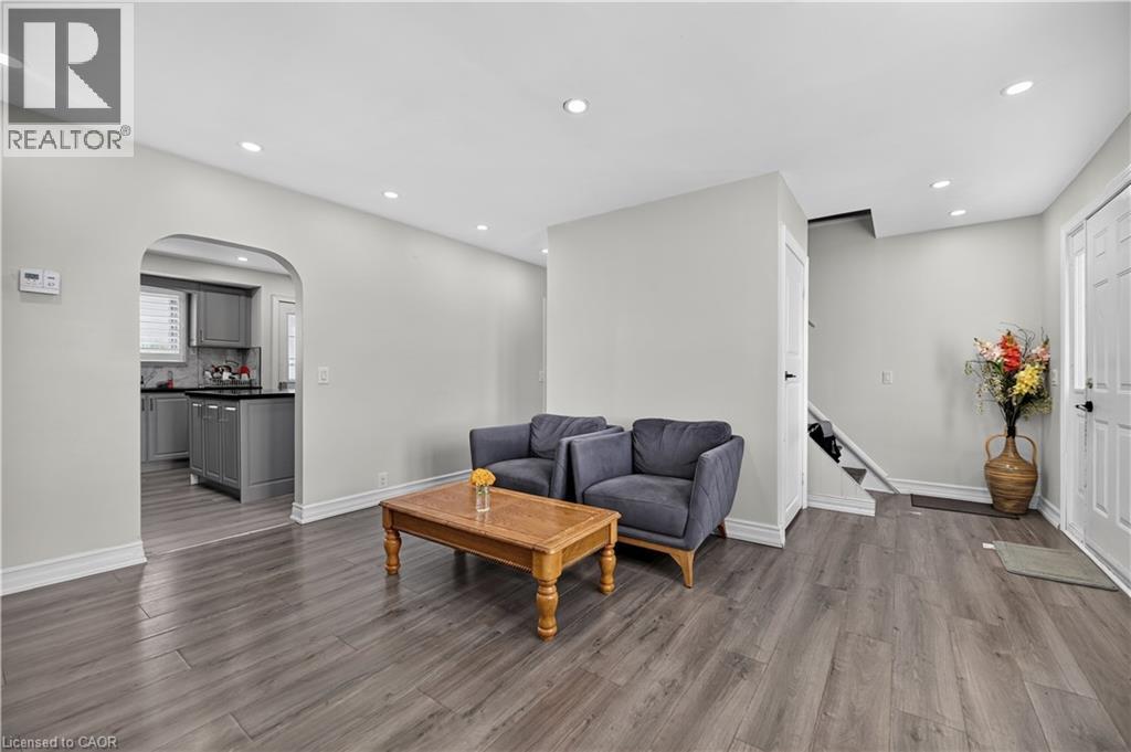 685717 HWY 2 Unit# Right Side, Woodstock — photo 5