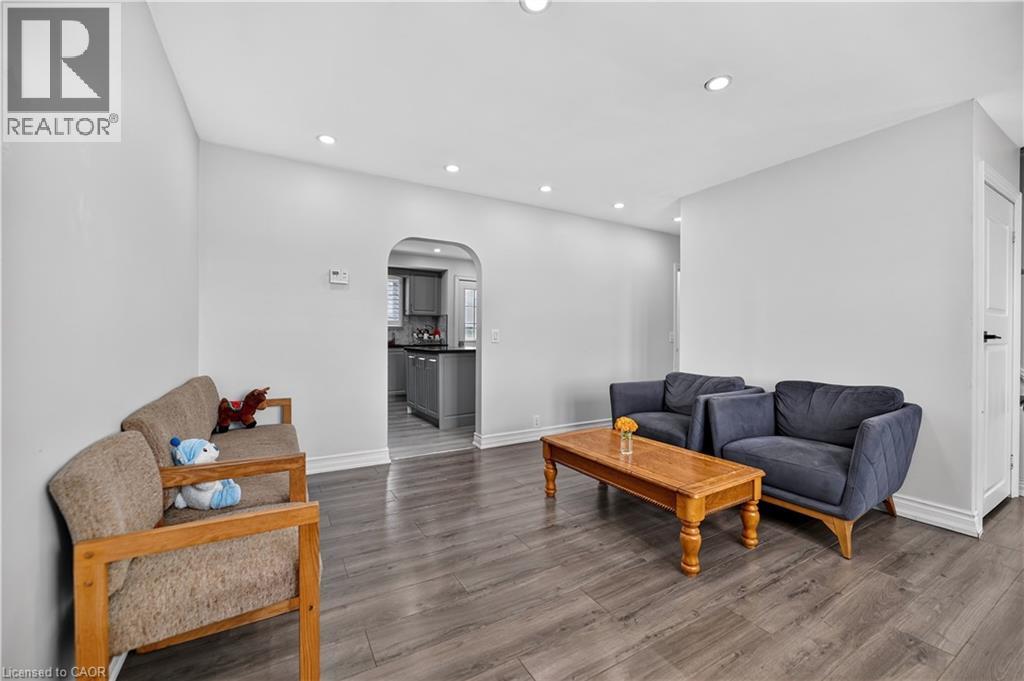 685717 HWY 2 Unit# Right Side, Woodstock — photo 4