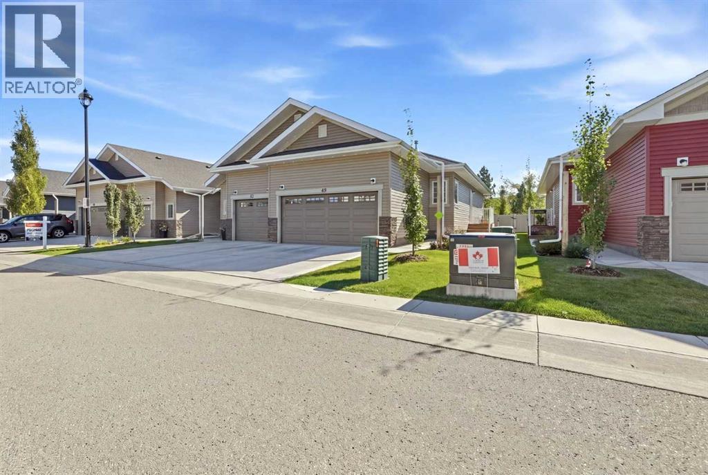 Listing photo – 49 Golden Crescent, Red Deer