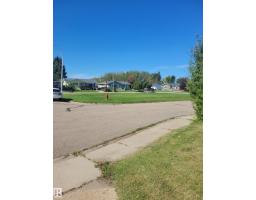 5111 59 St, Redwater, AB T0A2W0 Photo 13