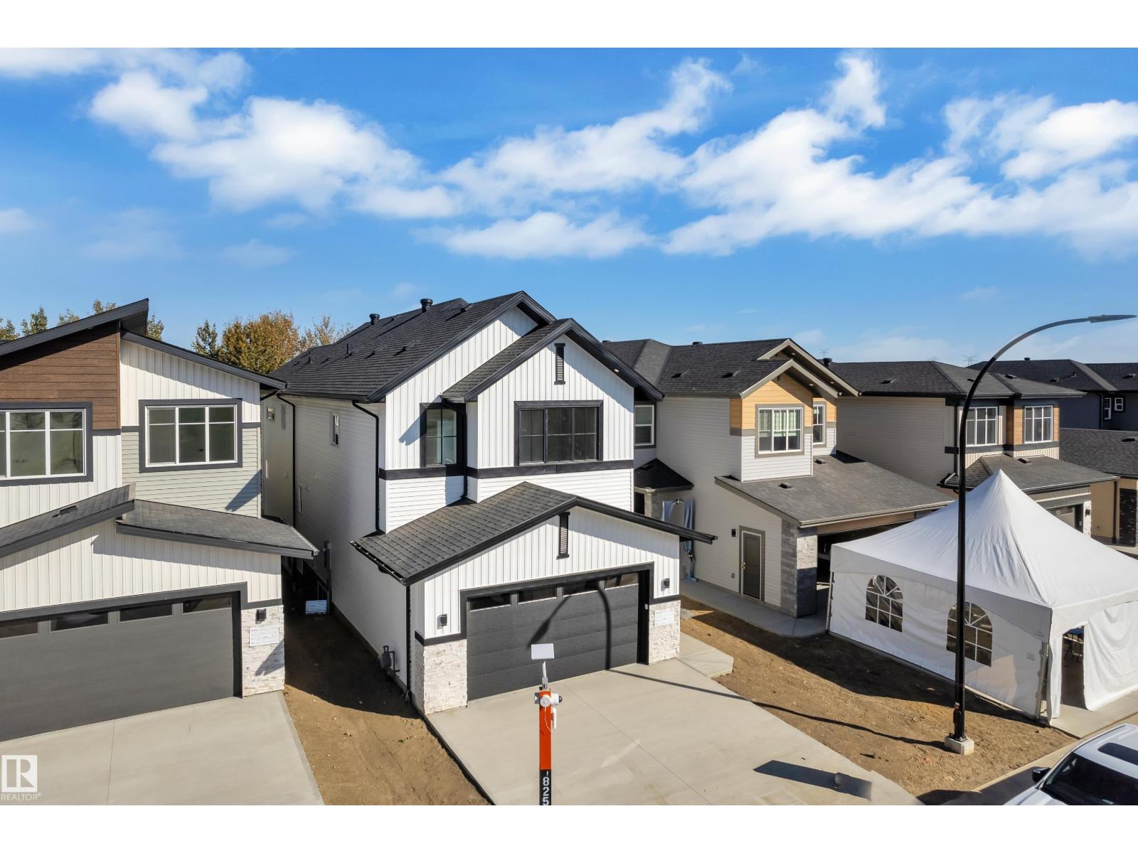 3132 7 Avenue SW, Alces — new house, photo 2