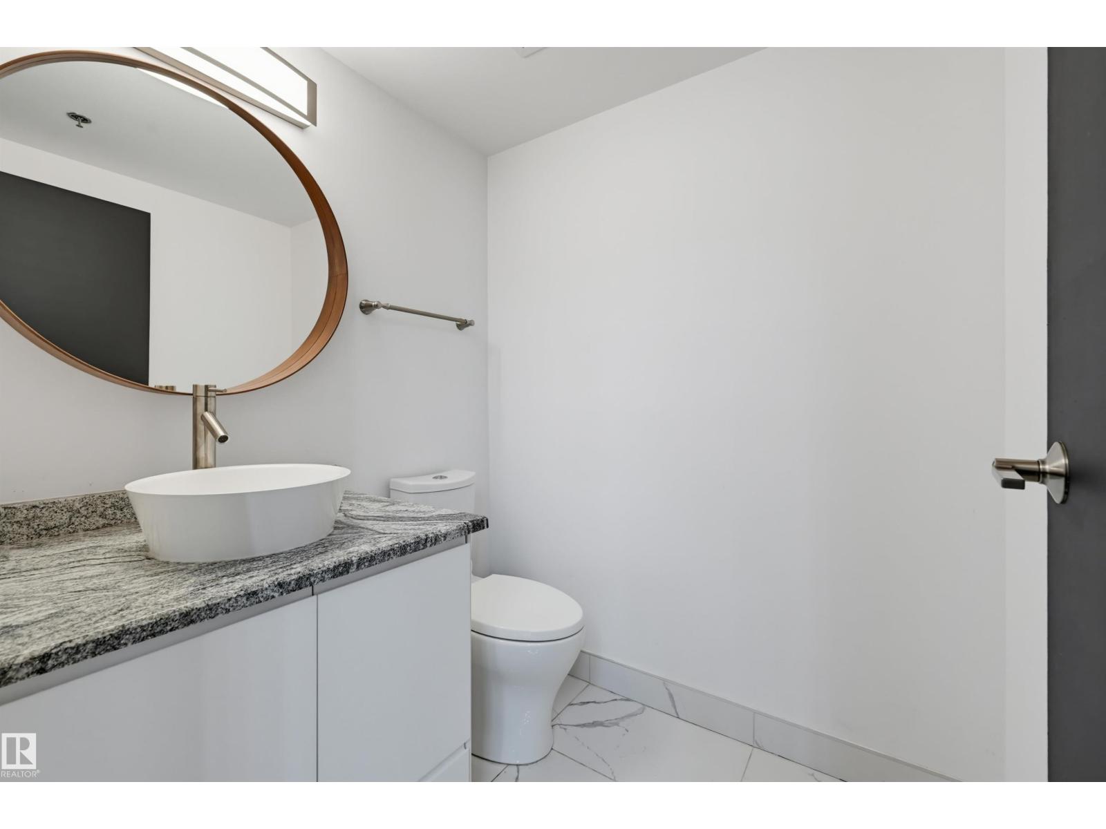 #208 10330 104 ST NW - Image 30