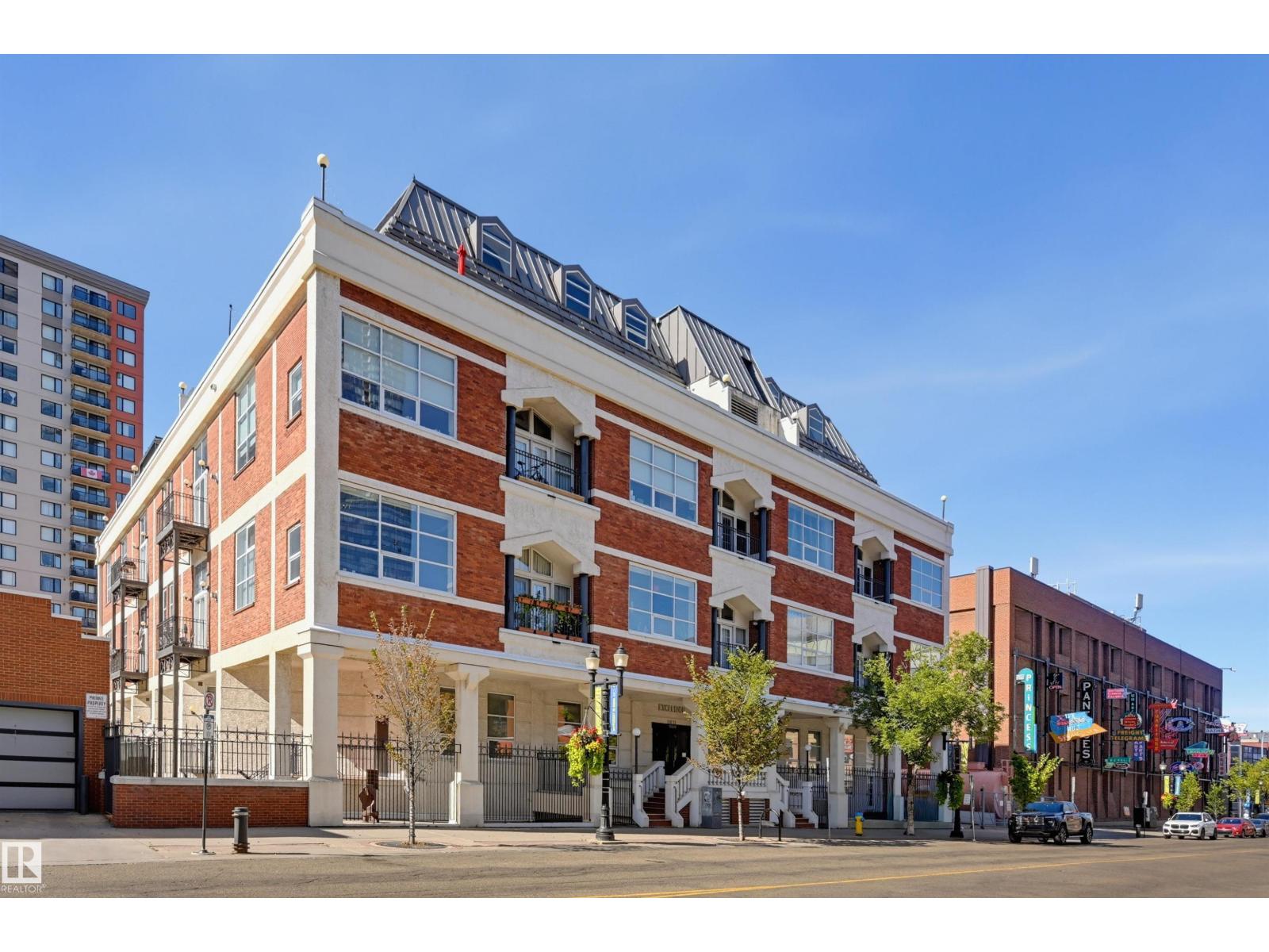 #208 10330 104 ST NW - 33