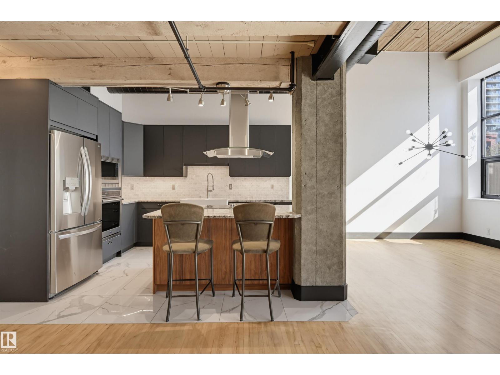 #208 10330 104 ST NW - 4