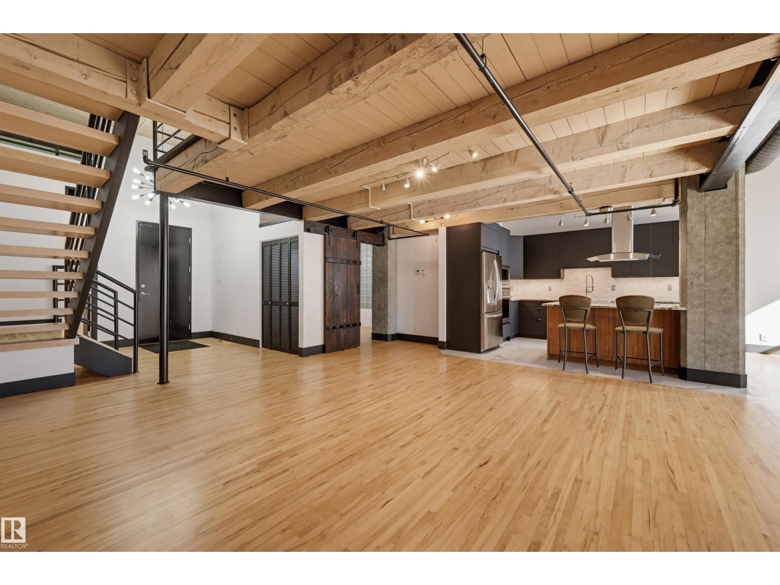 #208 10330 104 ST NW - 9