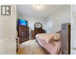 Bedroom - 97 Park Avenue, Brantford, ON N3S5H4 Photo 12