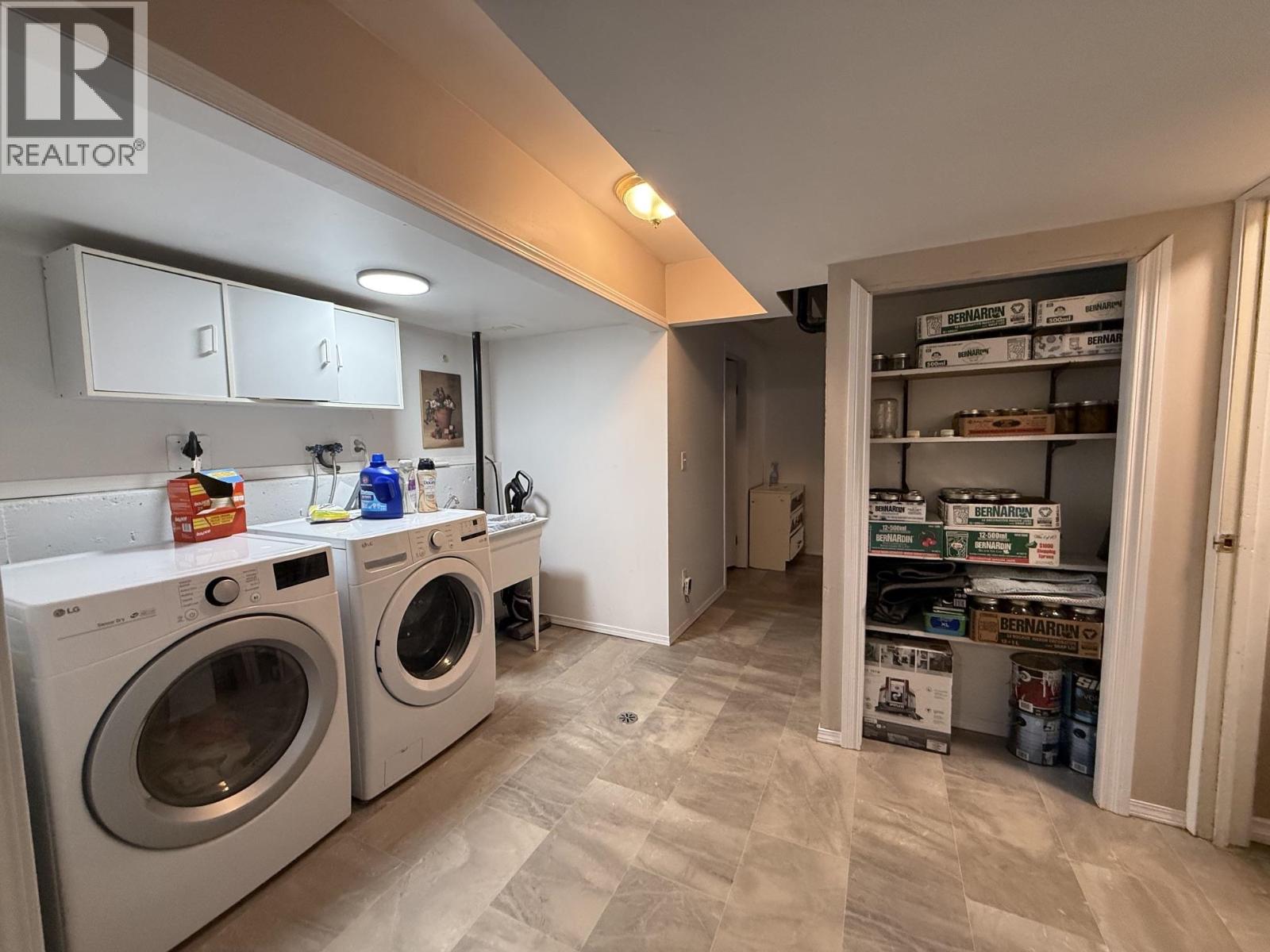 1095 PIGEON AVENUE - 15