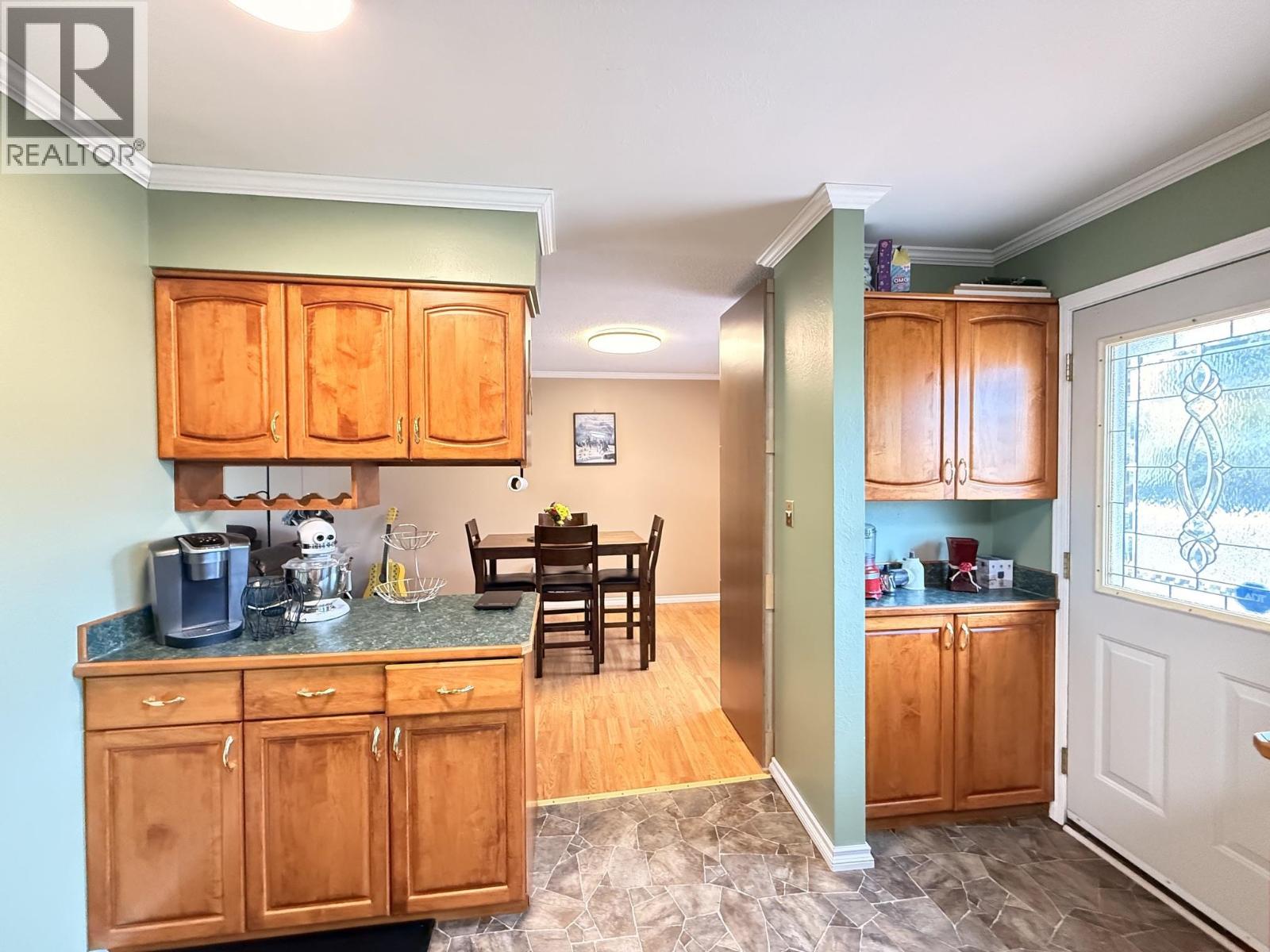 1095 PIGEON AVENUE - 4