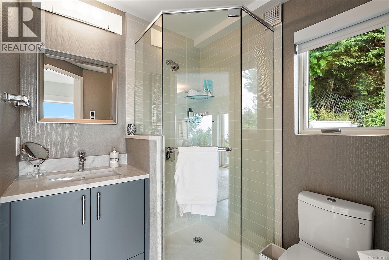  2920 Mt. Baker View Road, Saanich