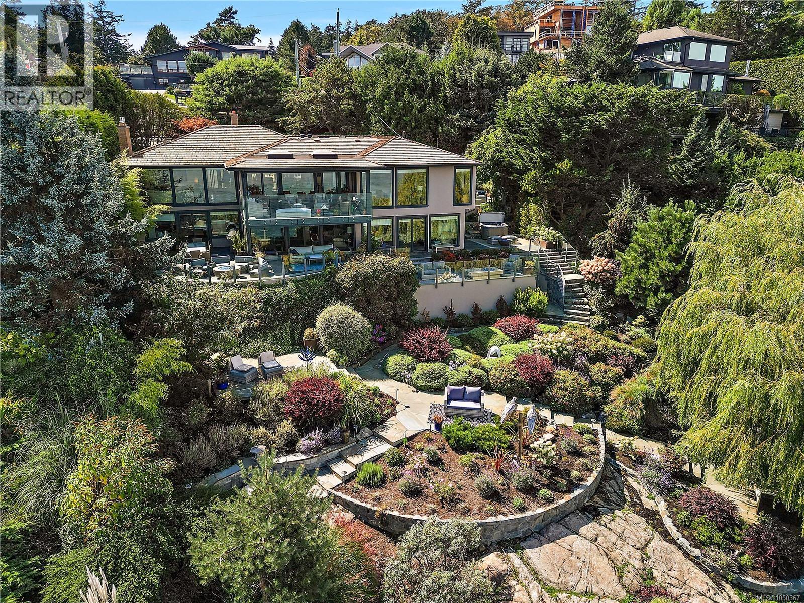  2920 Mt. Baker View Road, Saanich