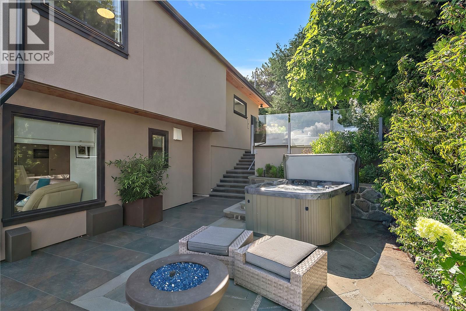  2920 Mt. Baker View Road, Saanich