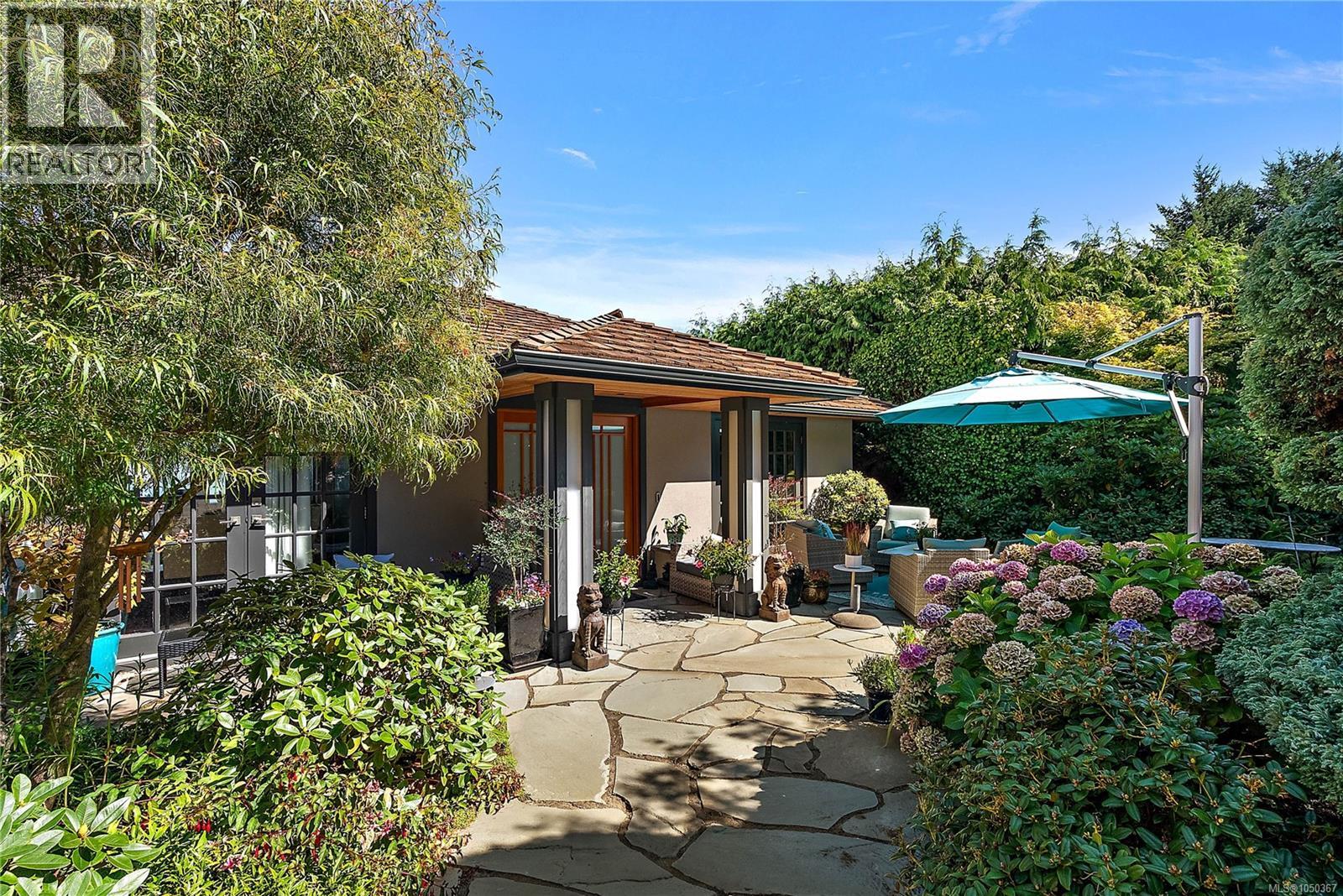  2920 Mt. Baker View Road, Saanich