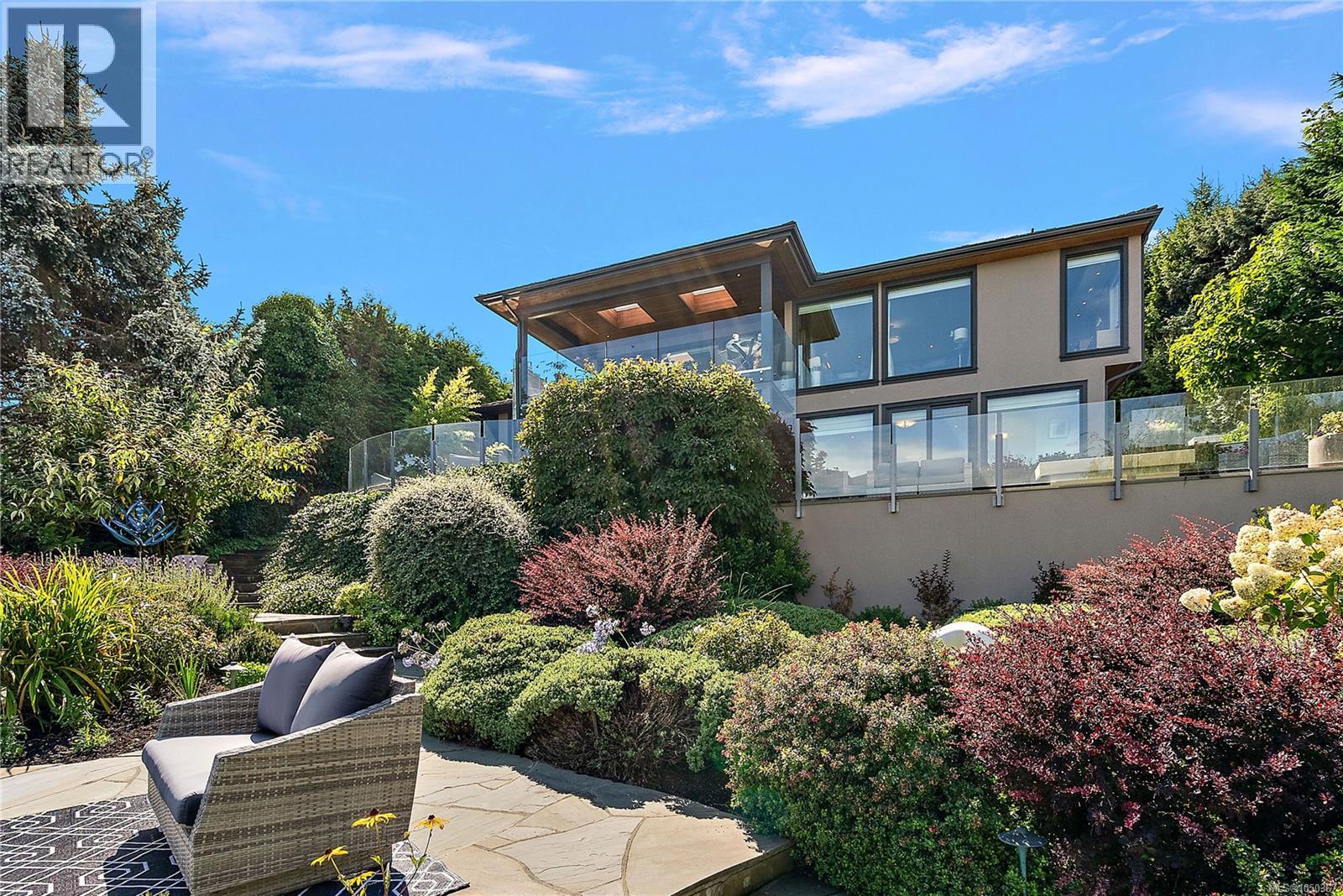  2920 Mt. Baker View Road, Saanich