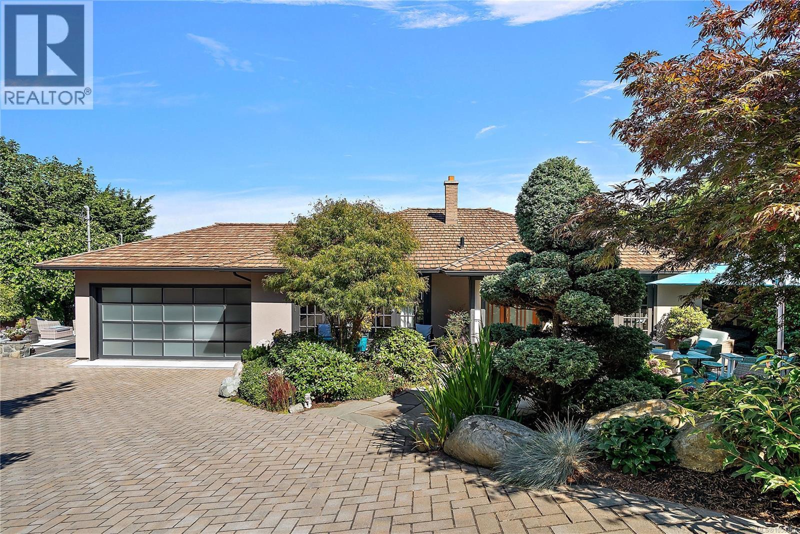  2920 Mt. Baker View Road, Saanich
