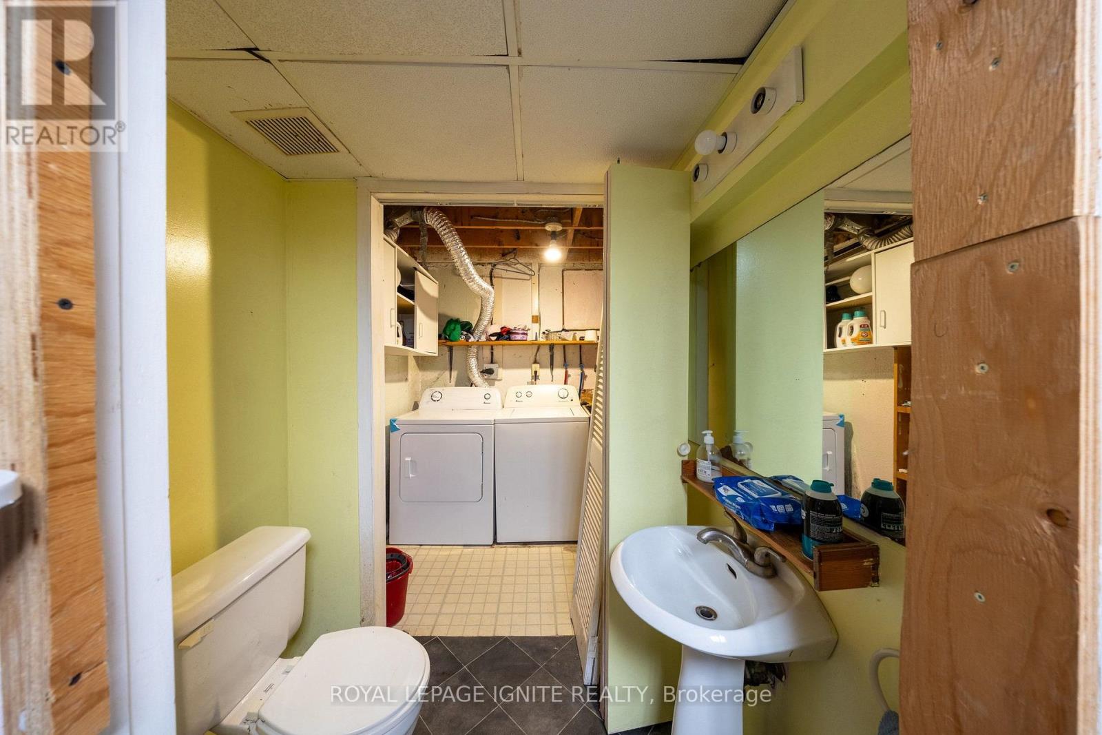 #4 21 ROCKWOOD DRIVE - 24
