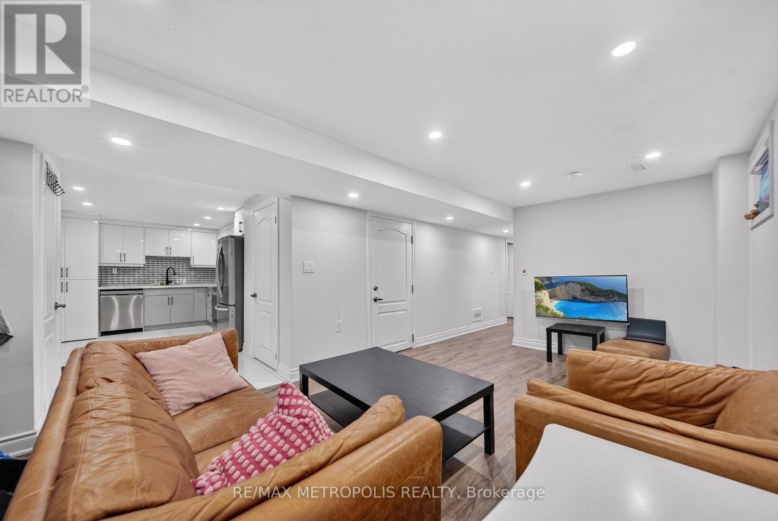 BSMT - 6 MADOC DRIVE, Brampton (Madoc) — photo 7