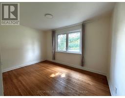 26 Compton Crescent, Toronto, ON M3M2C2 Photo 13