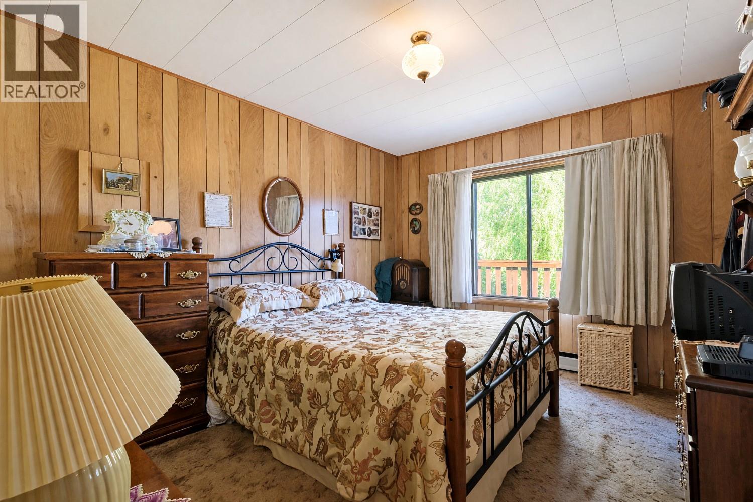  15610 Fosbery Road, Summerland