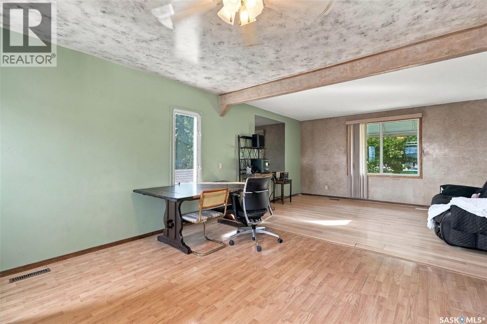 315 Lewis STREET, Pense — photo 13