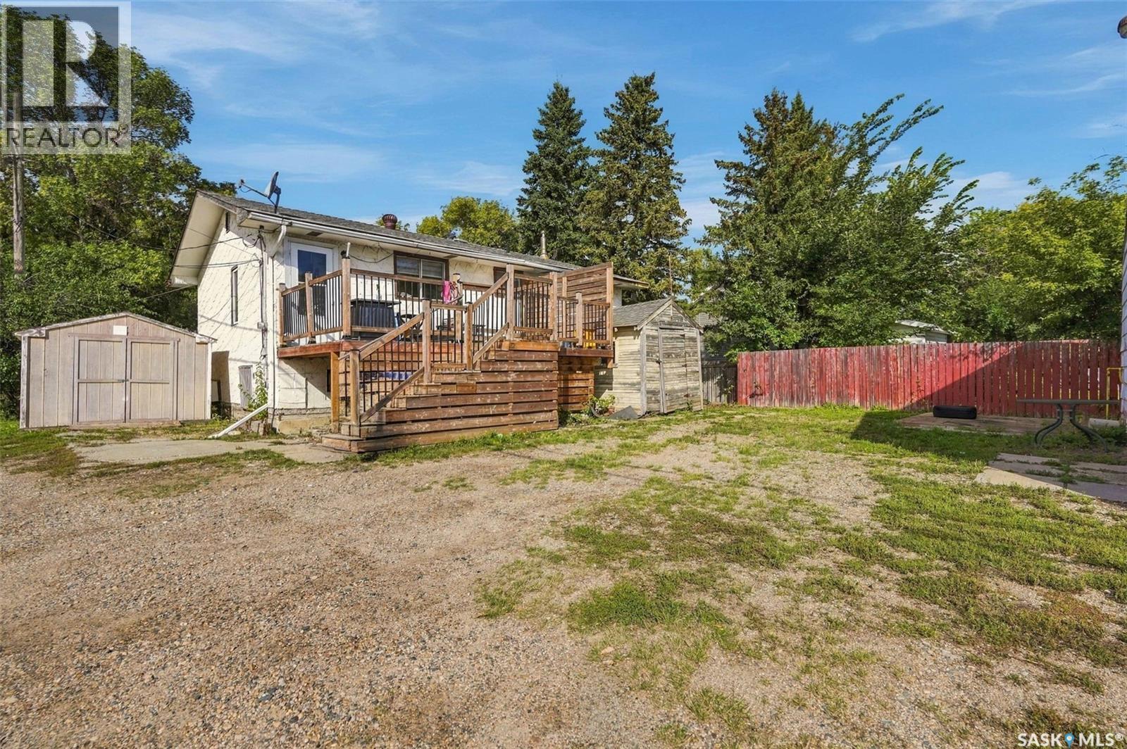 315 Lewis STREET, Pense — photo 32