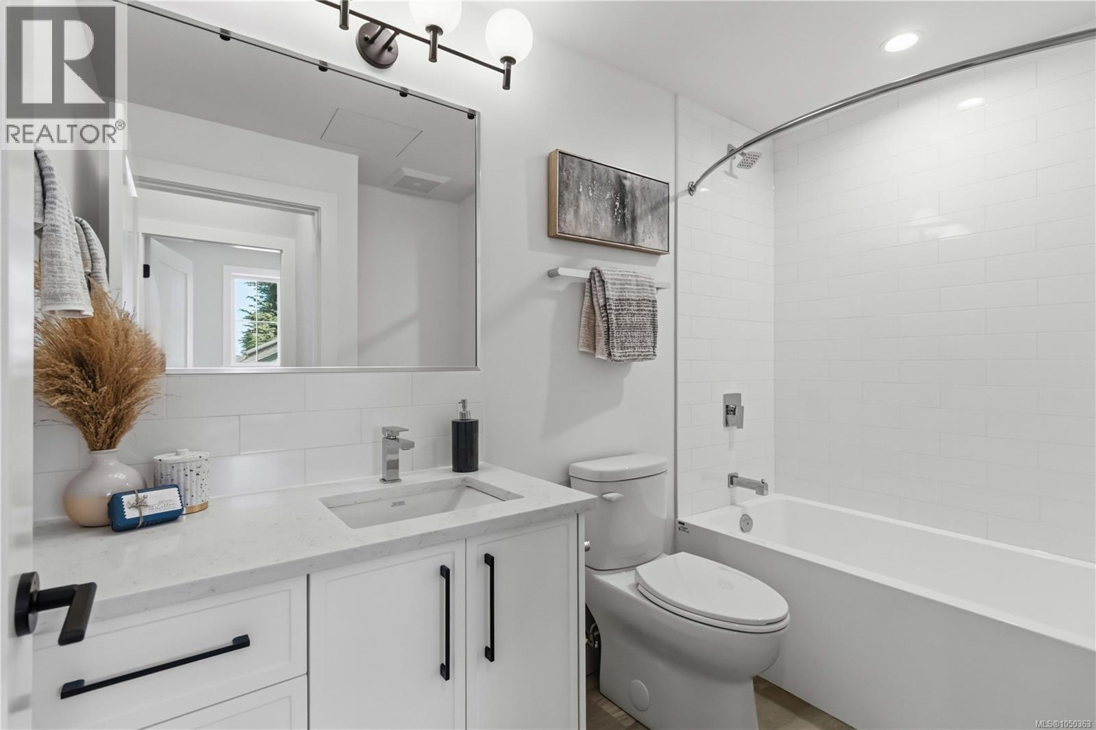#2 2312 Orchard Ave - Image 19