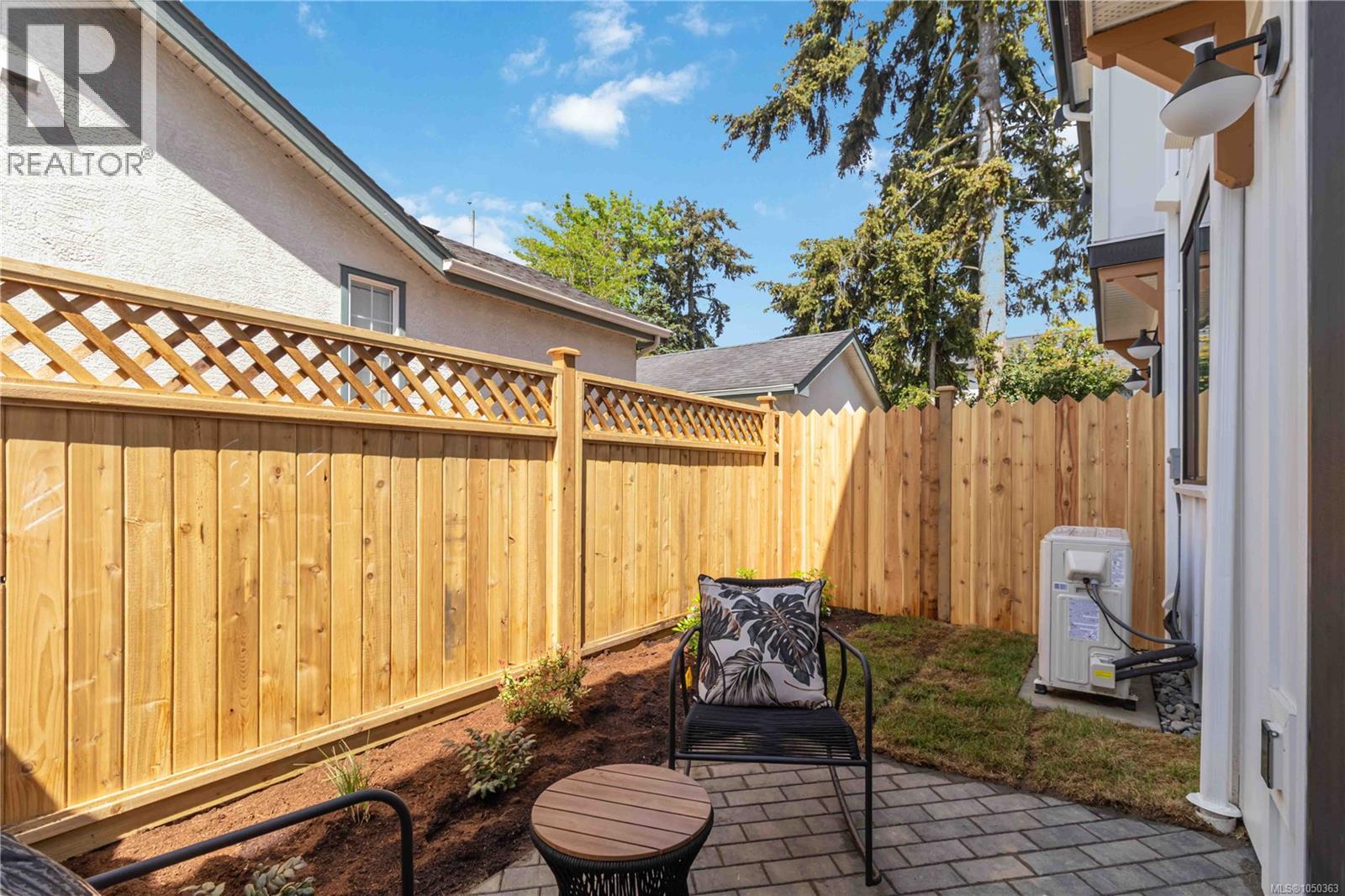#2 2312 Orchard Ave - 25