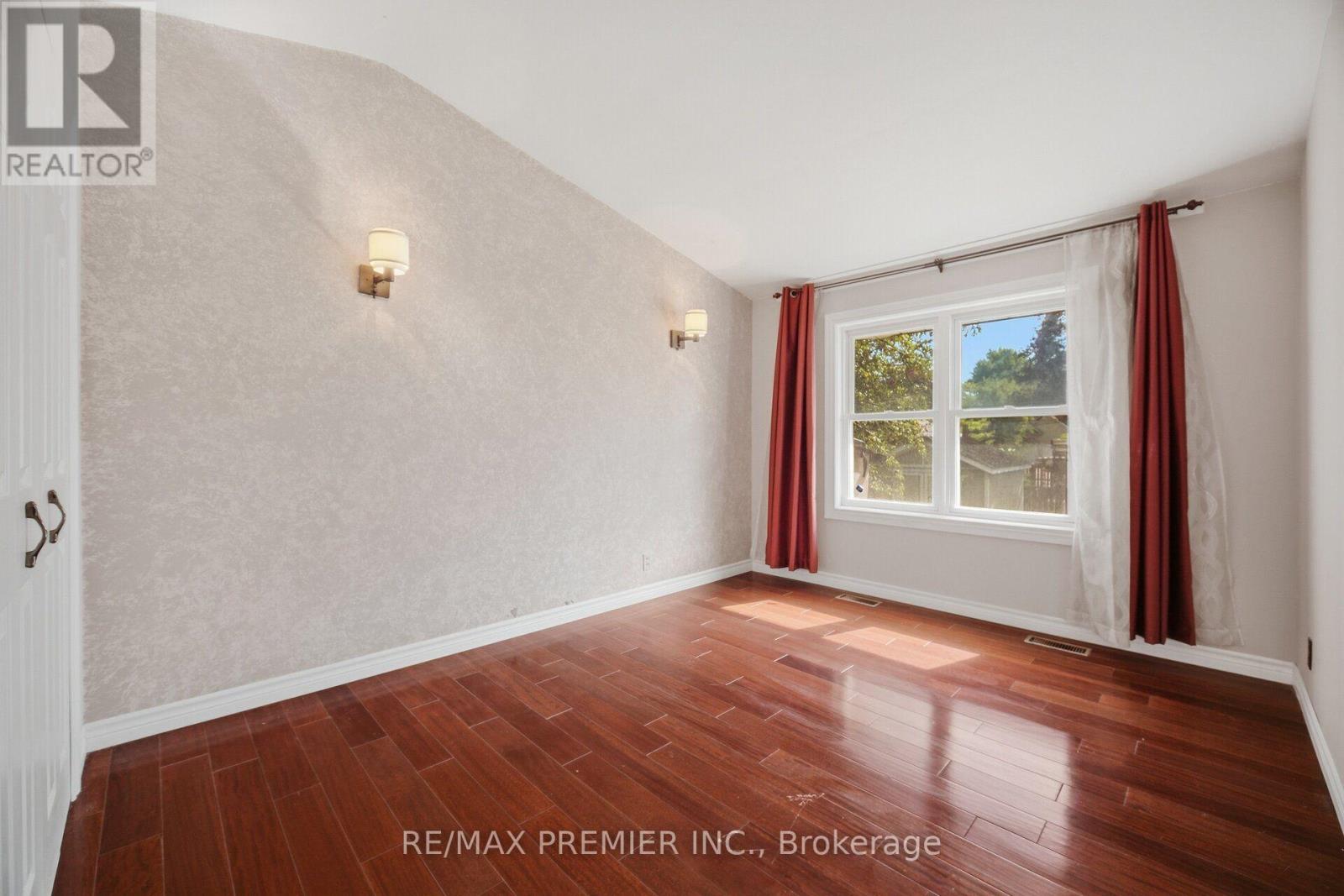 1474 SOUTH SERVICE ROAD - 17