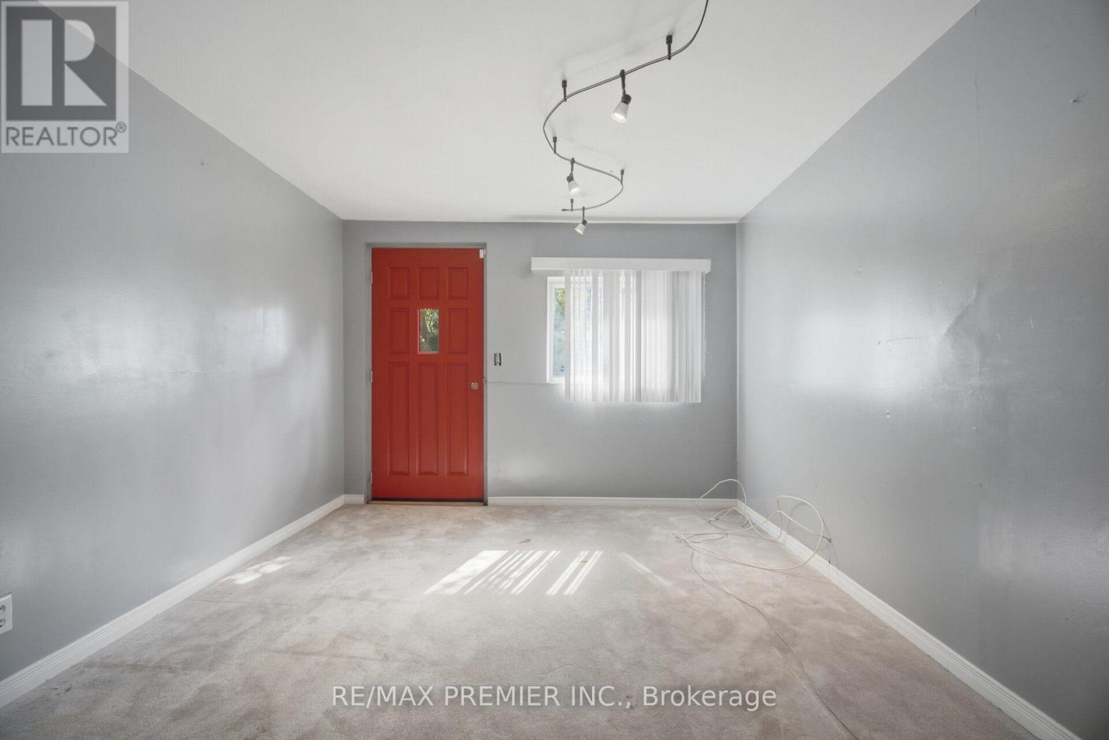 1474 SOUTH SERVICE ROAD - 27