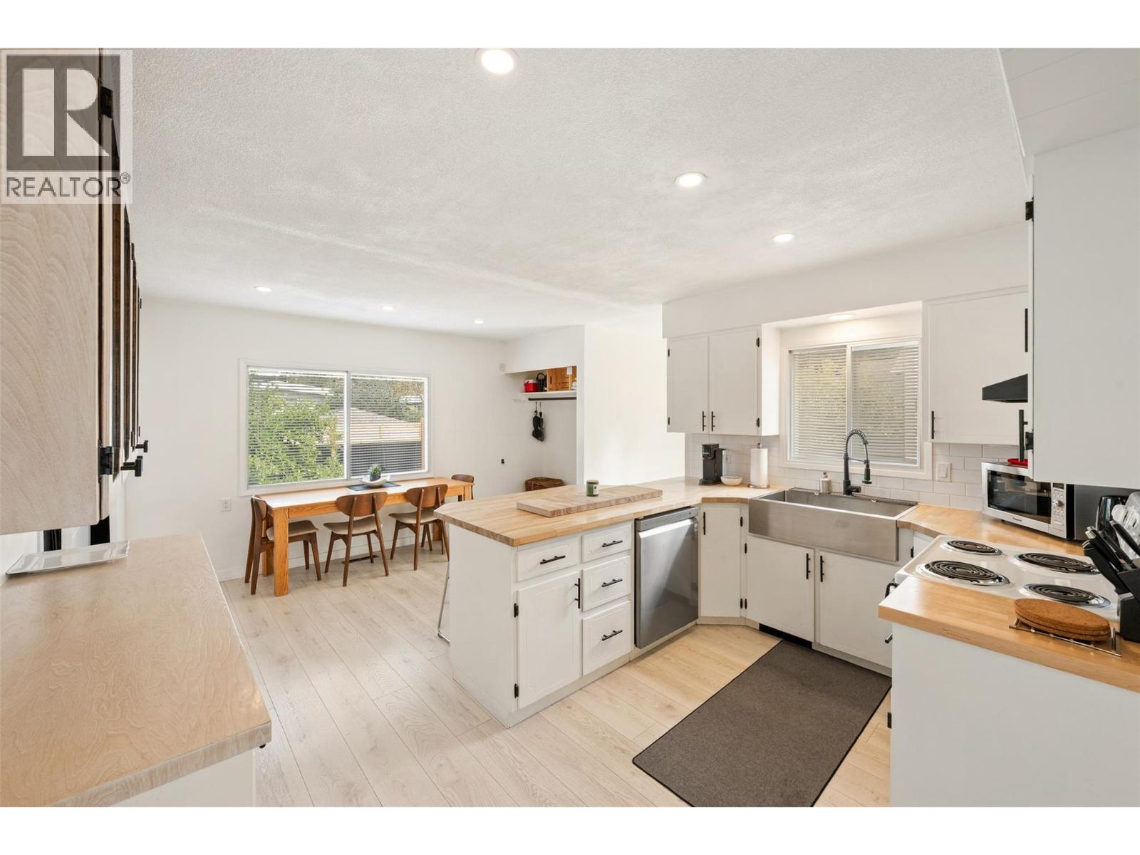  637 Alexander Avenue, Penticton