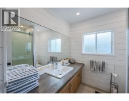 637 Alexander Avenue, Penticton, BC V2A1E6 Photo 39