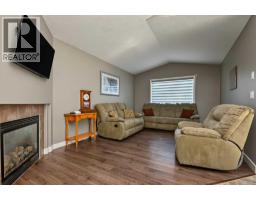 12705 106a Street, Grande Prairie, AB T8V2L8 Photo 10