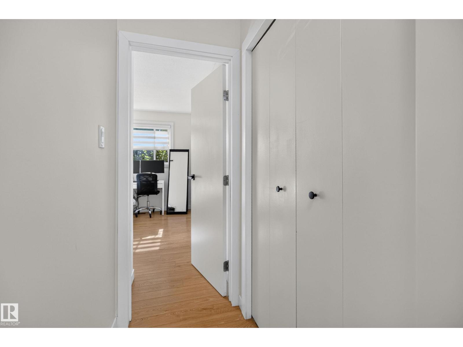 9212 150 AV NW - 20