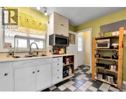 6 Tipton Place NW - photo 8
