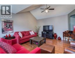 218 Springbank Villas Sw, Calgary, AB T3H5P7 Photo 18